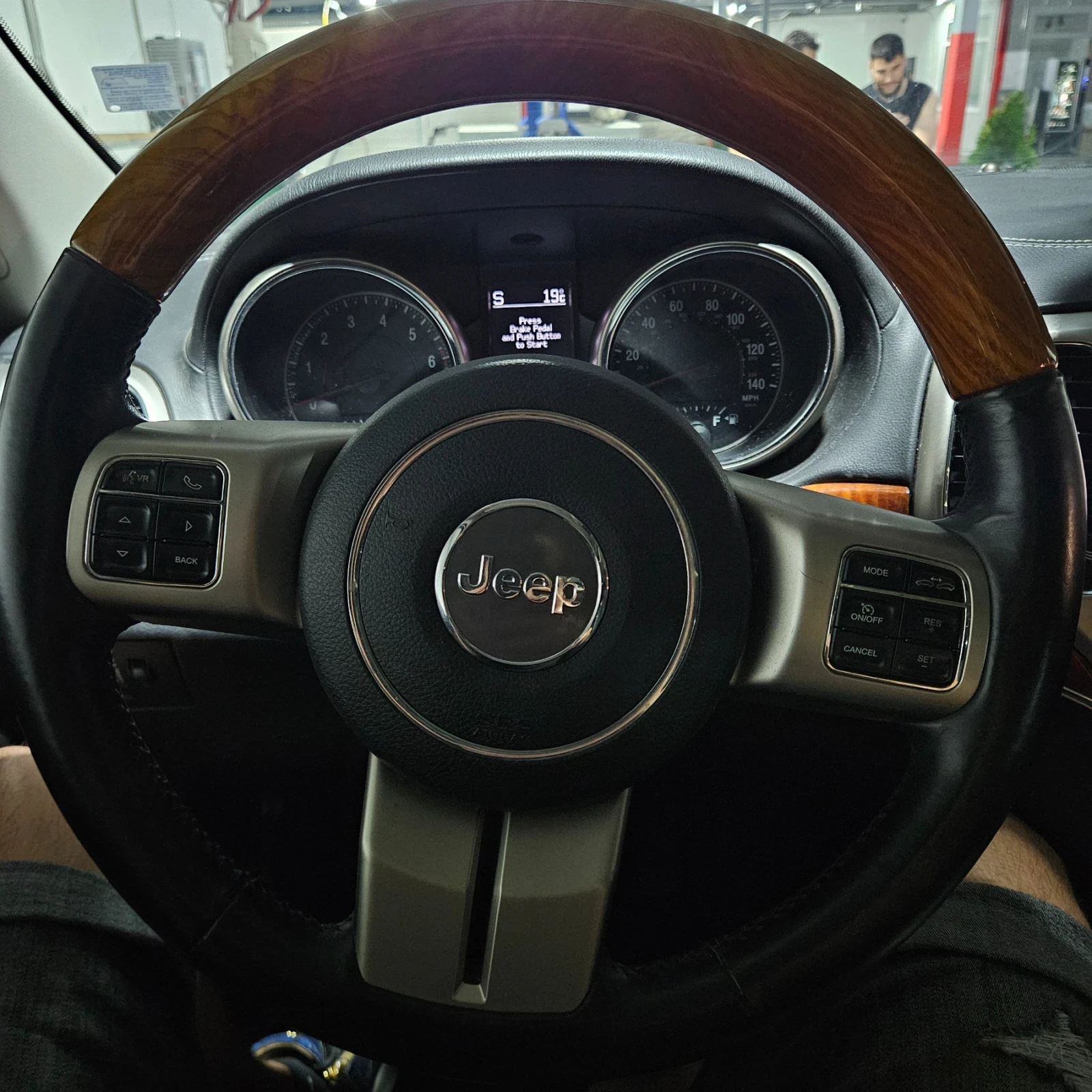 Jeep Grand cherokee Summit 5.7 LPG, снимка 5 - Автомобили и джипове - 54841840