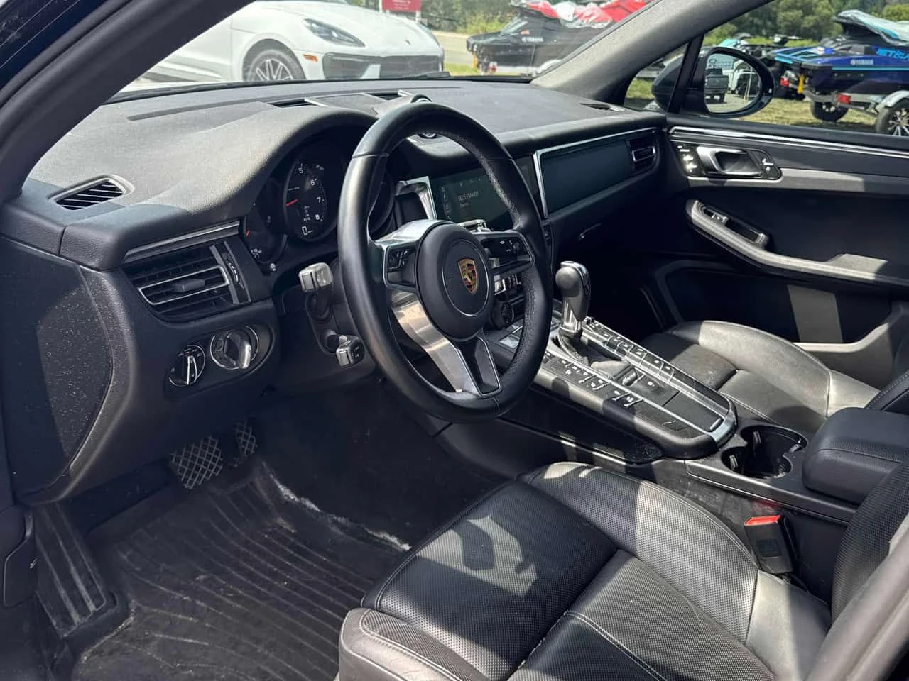 Porsche Macan | AWD | CARFAX | БЕЗ ПЪРВОНАЧАЛНА ВНОСКА, снимка 11 - Автомобили и джипове - 55106128