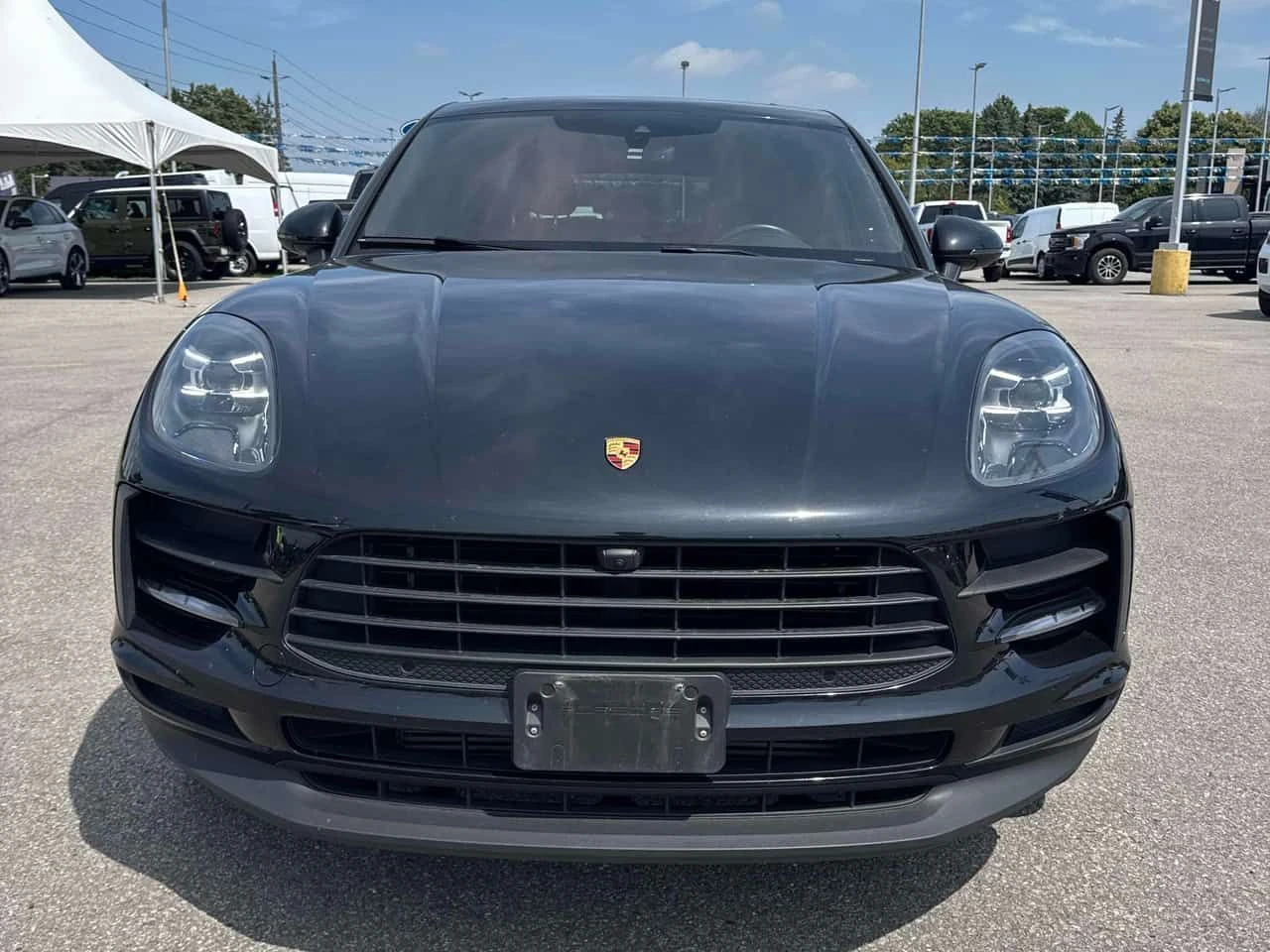 Porsche Macan | AWD | CARFAX | БЕЗ ПЪРВОНАЧАЛНА ВНОСКА, снимка 3 - Автомобили и джипове - 55106128