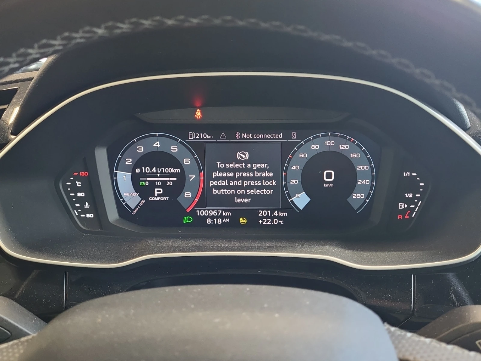 Audi Q3 PROGRESSIV / ДИСТРОНИК / КАМЕРА / ПРОГНОЗНА ЦЕНА , снимка 9 - Автомобили и джипове - 55302057