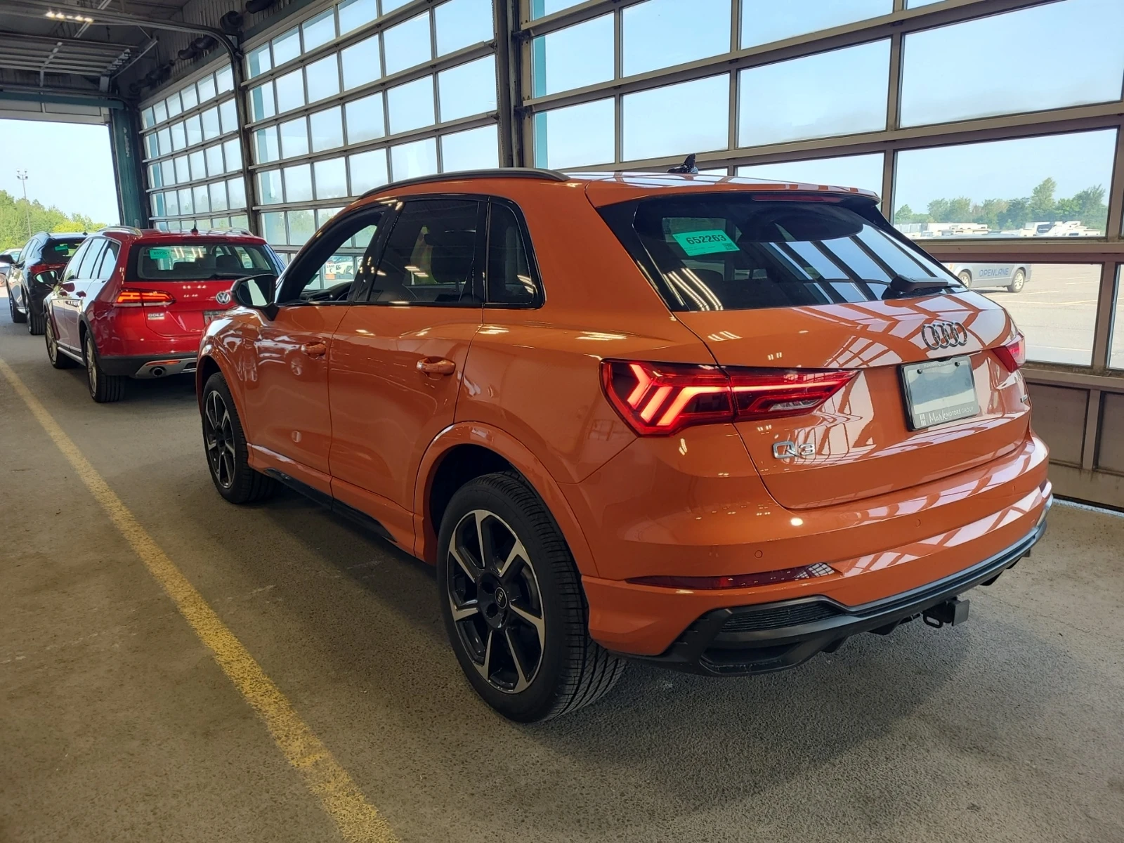 Audi Q3 PROGRESSIV / ДИСТРОНИК / КАМЕРА / ПРОГНОЗНА ЦЕНА , снимка 4 - Автомобили и джипове - 55302057