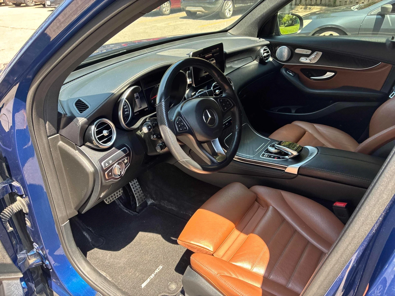 Mercedes-Benz GLC 43 AMG AMG* BURMESTER* 360* CARFAX , снимка 6 - Автомобили и джипове - 55562111