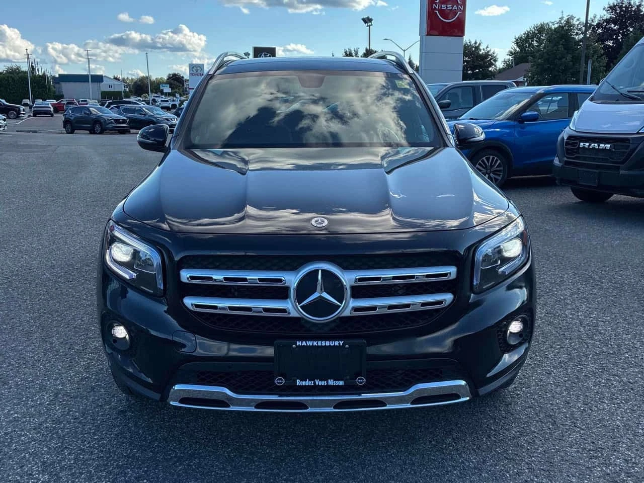 Mercedes-Benz GLB 250 * CARFAX * ОПЦИЯ ЗА ФИНАНСИРАНЕ БЕЗ ПЪРВОНАЧАЛНА *, снимка 6 - Автомобили и джипове - 55784630