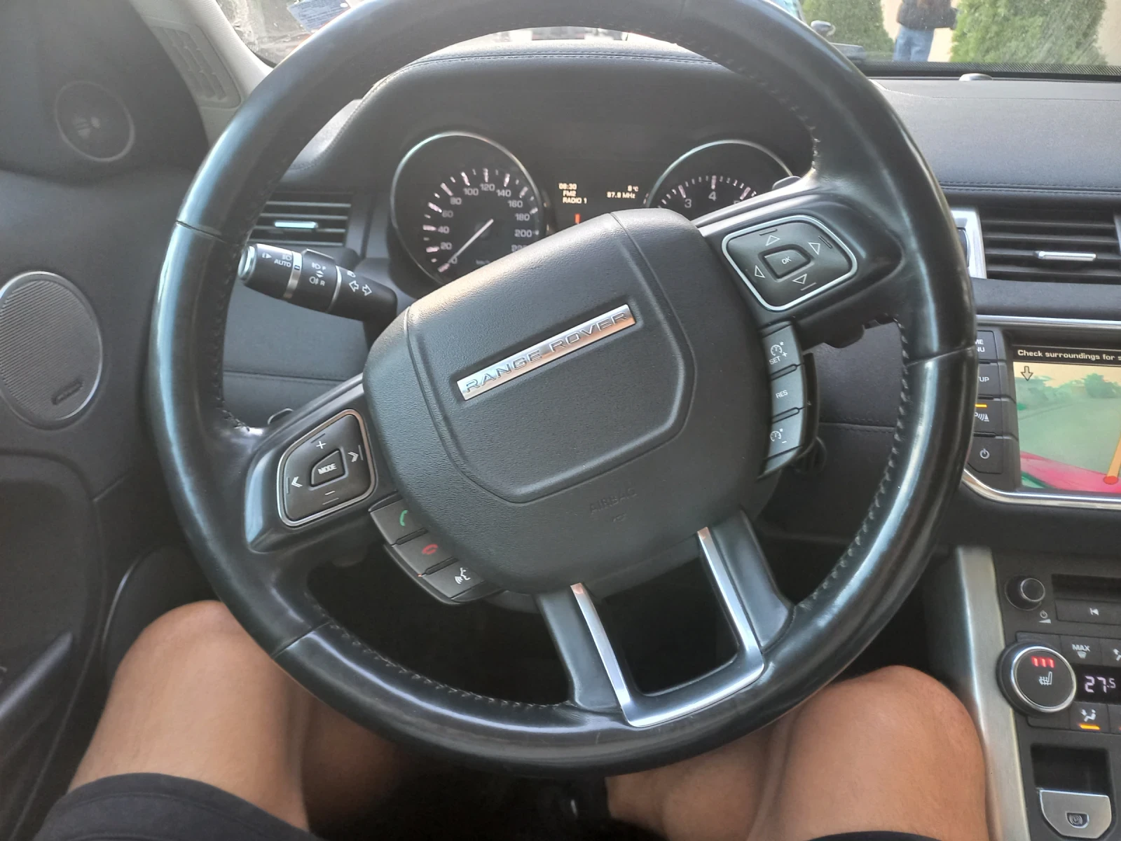 Land Rover Range Rover Evoque, снимка 4 - Автомобили и джипове - 56234781