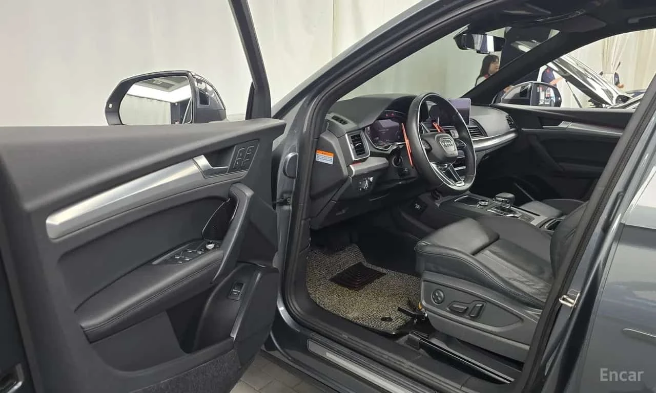 Audi Q5 * 40 TDI Quattro Premium * , снимка 6 - Автомобили и джипове - 56271425