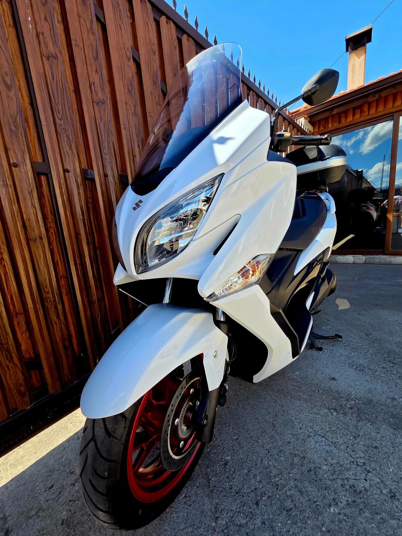 Suzuki Burgman 400i ABS, TRACTION CONTROL УНИКАТ!!!, снимка 11 - Мотоциклети и мототехника - 54917163