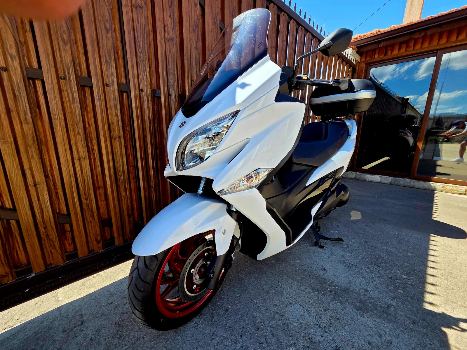 Suzuki Burgman 400i ABS, TRACTION CONTROL УНИКАТ!!!, снимка 14 - Мотоциклети и мототехника - 54917163