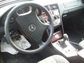 Mercedes-Benz C 220 2.2 CDI, снимка 3