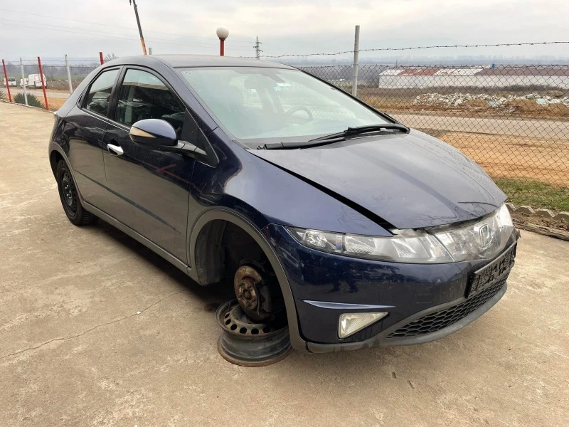 Honda Civic 1.8, снимка 1 - Автомобили и джипове - 39243456