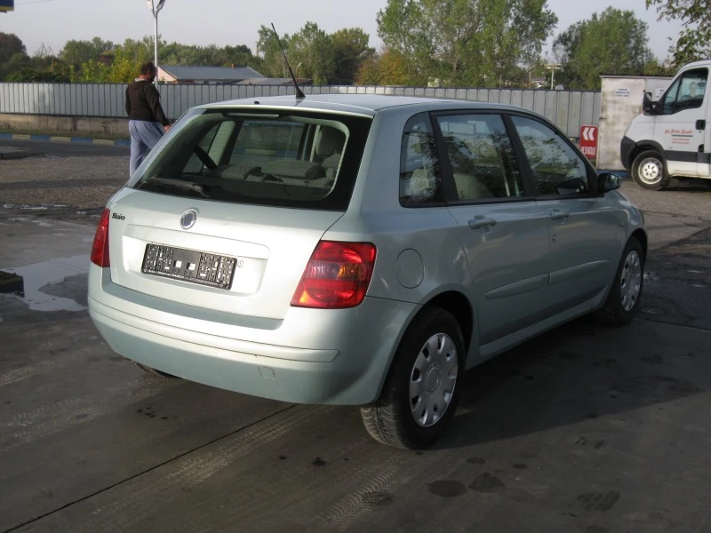 Fiat Stilo, снимка 5 - Автомобили и джипове - 42654372