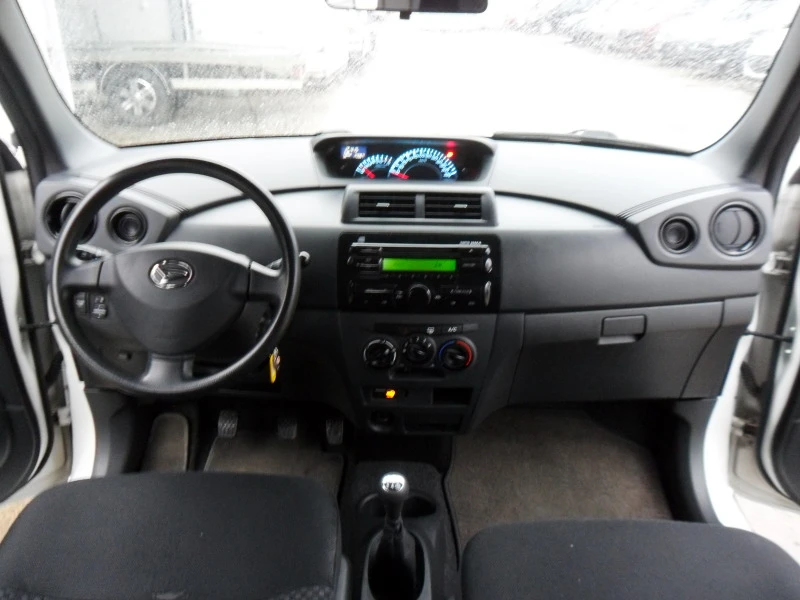 Daihatsu Materia 1, 5i-KLIMA-Швейцария, снимка 11 - Автомобили и джипове - 43714533