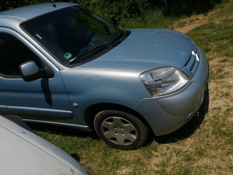 Citroen Berlingo 1.4, снимка 6 - Автомобили и джипове - 47362458