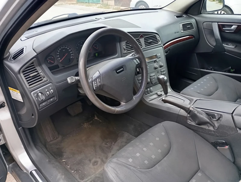 Volvo S60 2.4 i 140 , снимка 2 - Автомобили и джипове - 48477733