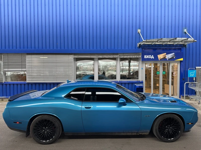 Dodge Challenger R/T, снимка 2 - Автомобили и джипове - 48746460