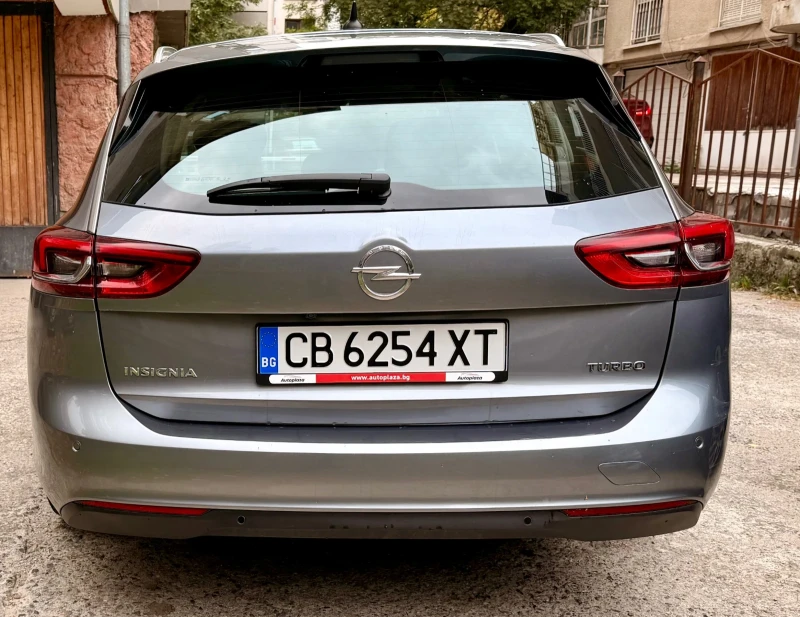 Opel Insignia, снимка 4 - Автомобили и джипове - 52128325