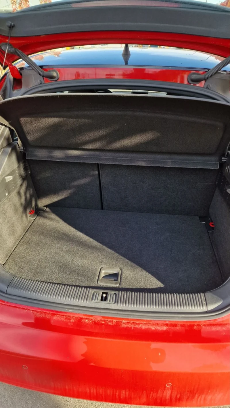 Audi A1, снимка 7 - Автомобили и джипове - 52250975