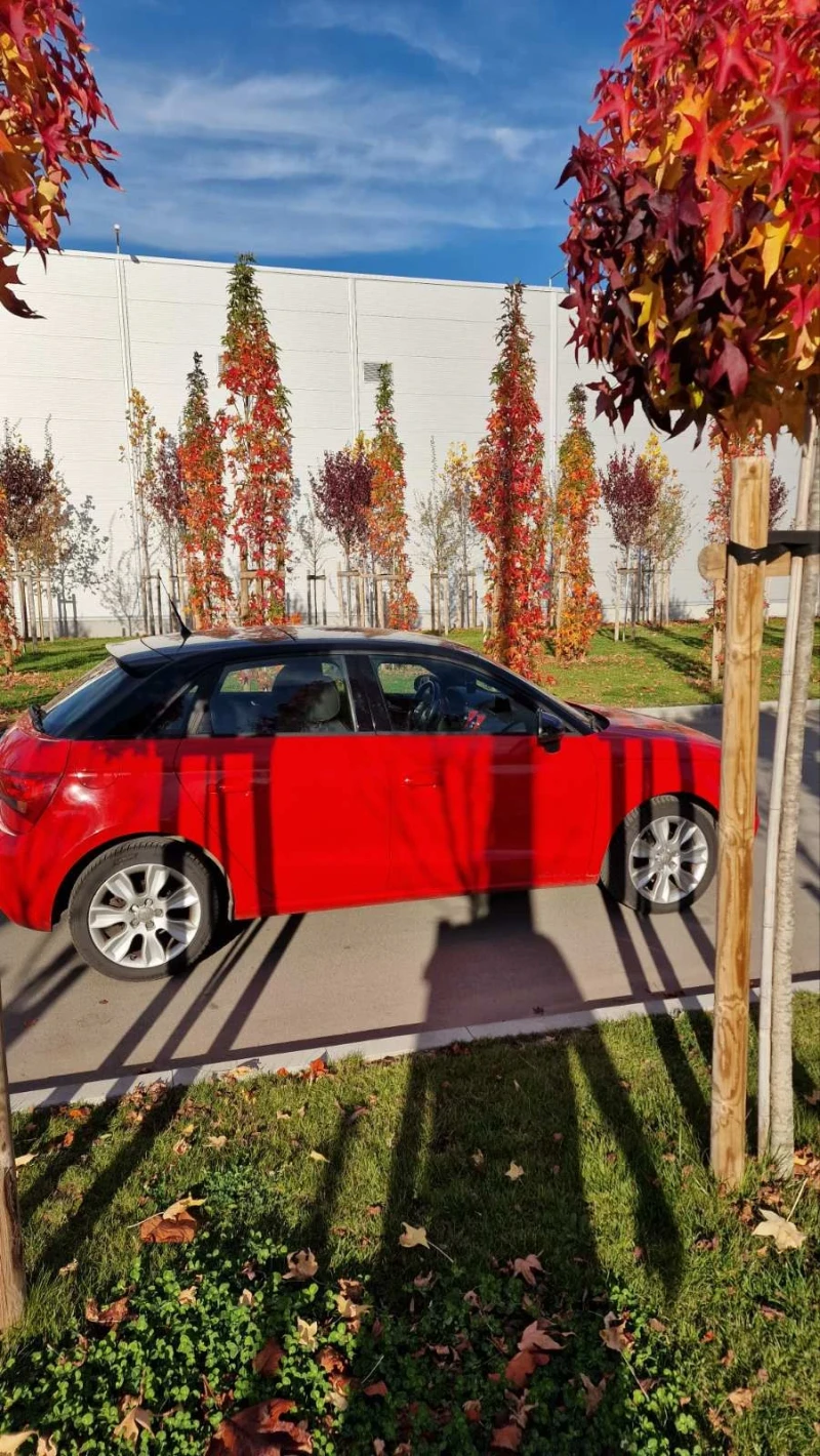 Audi A1, снимка 3 - Автомобили и джипове - 52250975