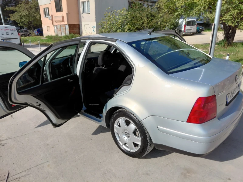VW Bora, снимка 12 - Автомобили и джипове - 52297294