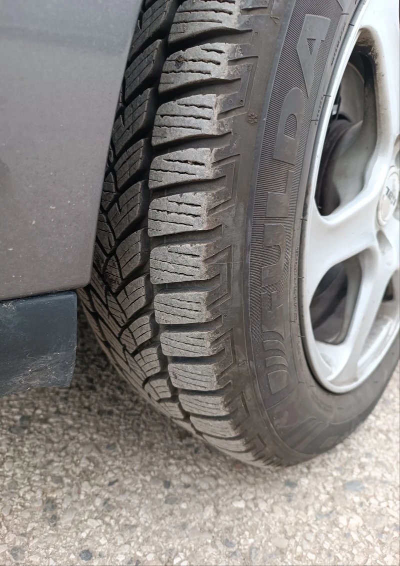 Renault Megane, снимка 16 - Автомобили и джипове - 52655046