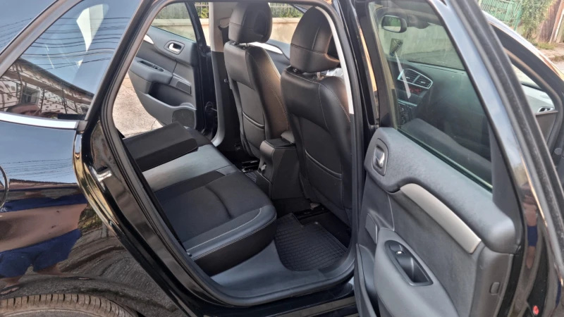 Citroen C4 1 6 E-HDI/ОБСЛУЖЕНА , снимка 12 - Автомобили и джипове - 52805967