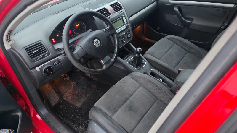 VW Golf 1.9TDI, снимка 4 - Автомобили и джипове - 53181702