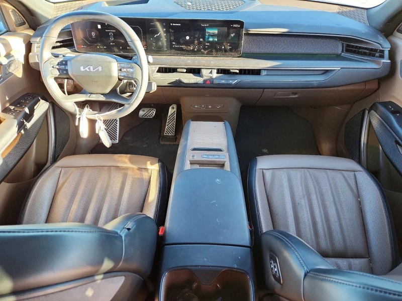 Kia EV9 GT LINE AWD| DISTRONIC| HEAD UP| ПАНО, снимка 8 - Автомобили и джипове - 53538444