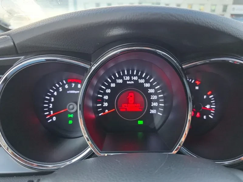 Kia K5 Lpi Luxury, снимка 8 - Автомобили и джипове - 55921822