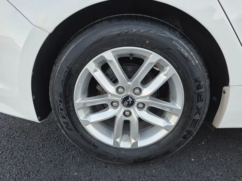 Kia K5 Lpi Luxury, снимка 5 - Автомобили и джипове - 55921822