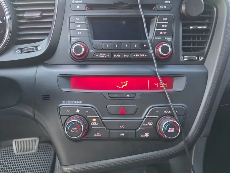 Kia K5 Lpi Luxury, снимка 12 - Автомобили и джипове - 55921822