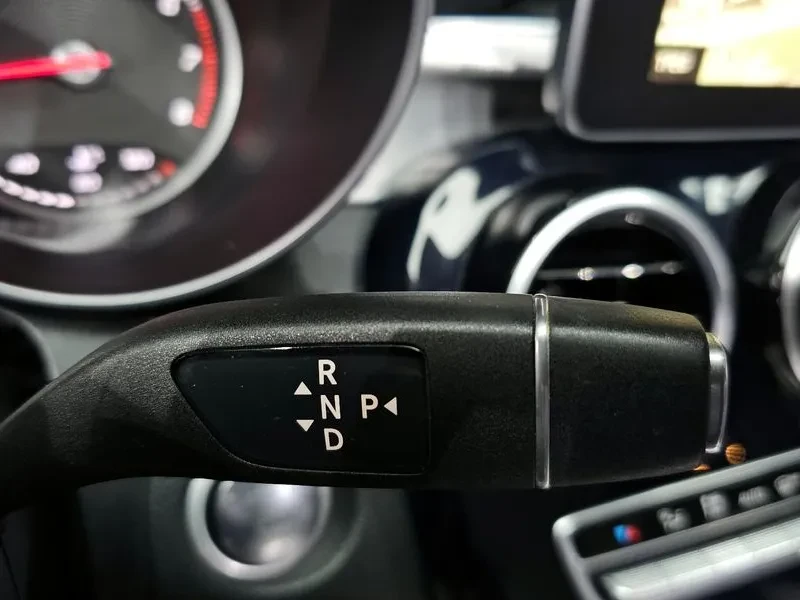Mercedes-Benz C 200 САМО 30% АВАНС, снимка 9 - Автомобили и джипове - 55947060
