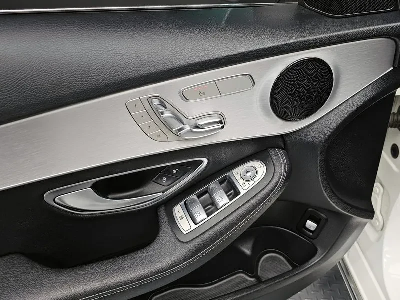 Mercedes-Benz C 200 САМО 30% АВАНС, снимка 17 - Автомобили и джипове - 55947060