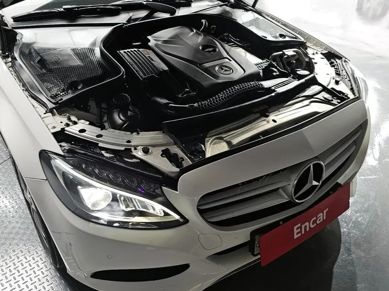 Mercedes-Benz C 200 САМО 30% АВАНС, снимка 6 - Автомобили и джипове - 55947060