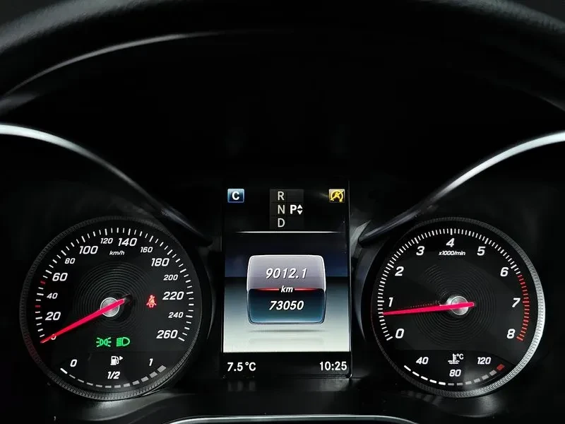 Mercedes-Benz C 200 САМО 30% АВАНС, снимка 8 - Автомобили и джипове - 55947060
