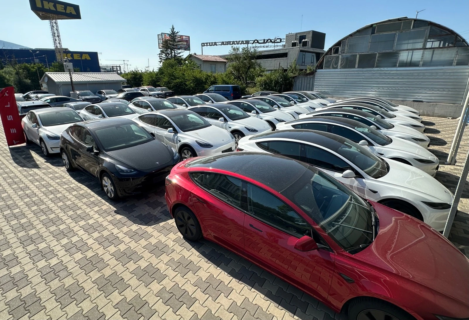 Tesla Model Y 5 км/ T A X I /350ps/60kw - изображение 2