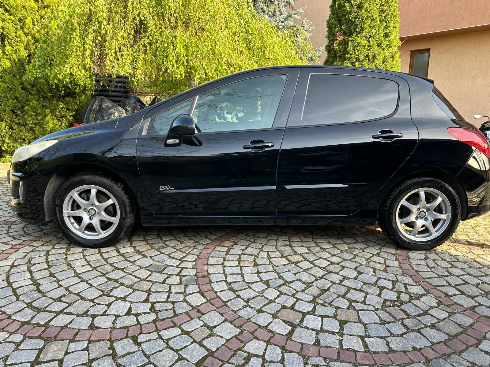 Peugeot 308 Панорама - изображение 3