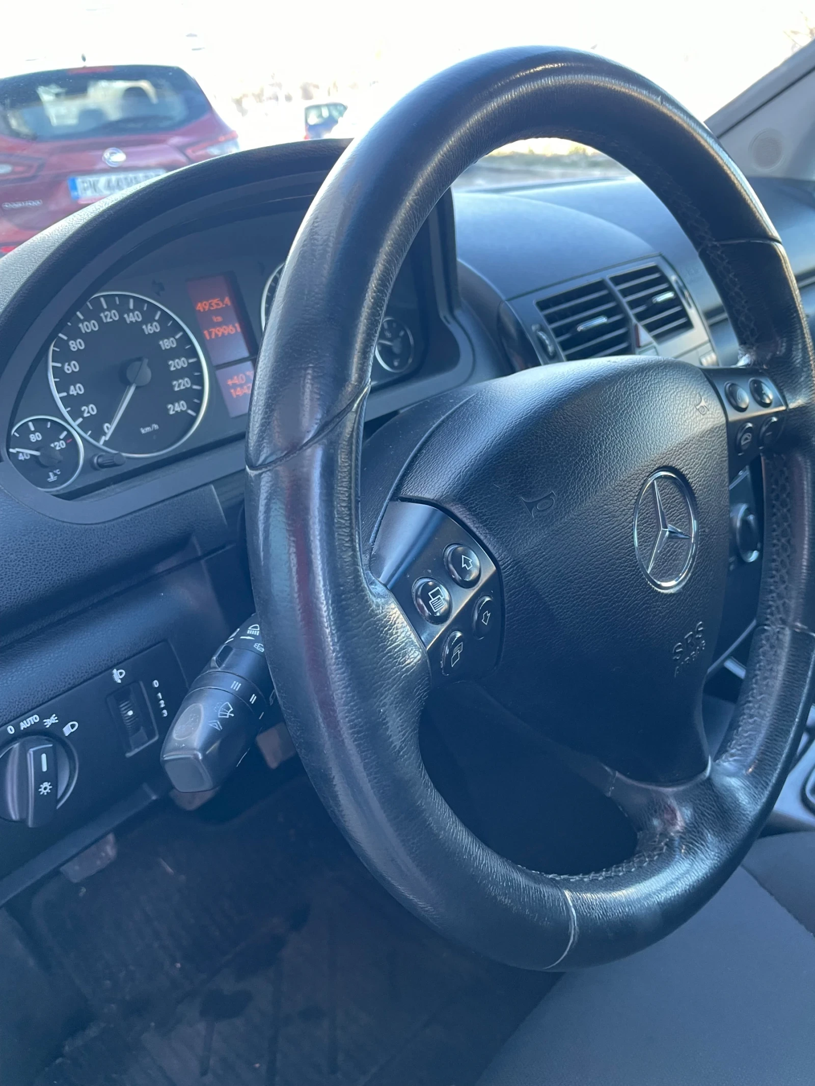 Mercedes-Benz A 200 A180 CDI - изображение 9