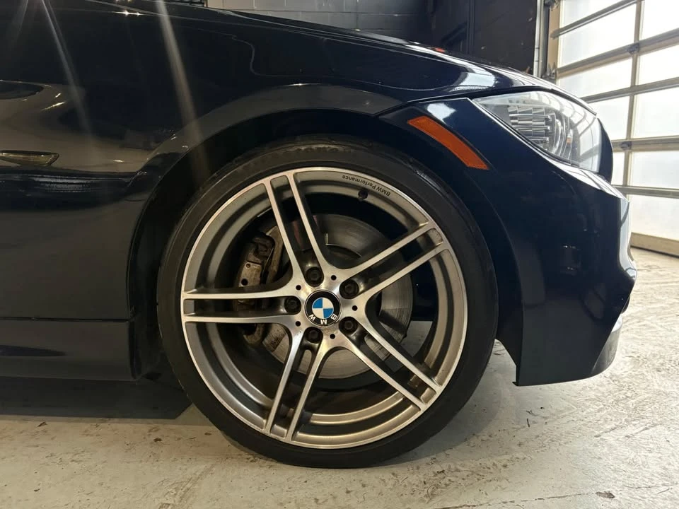 BMW 335 * M-Package  HeadUp  * * АвтоКредит* (ЦЕНА ДО БГ) - изображение 9