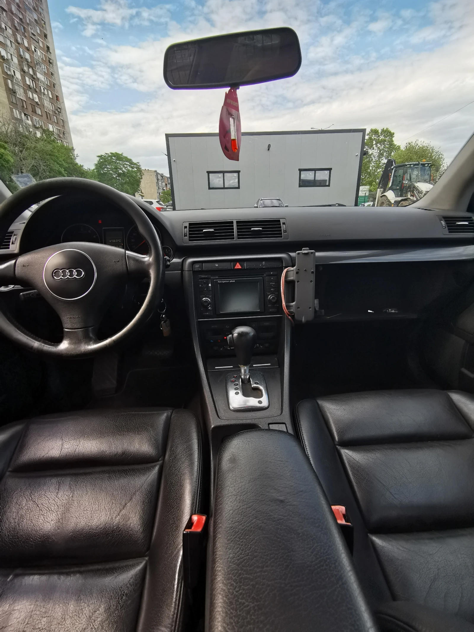 Audi A4  - изображение 5