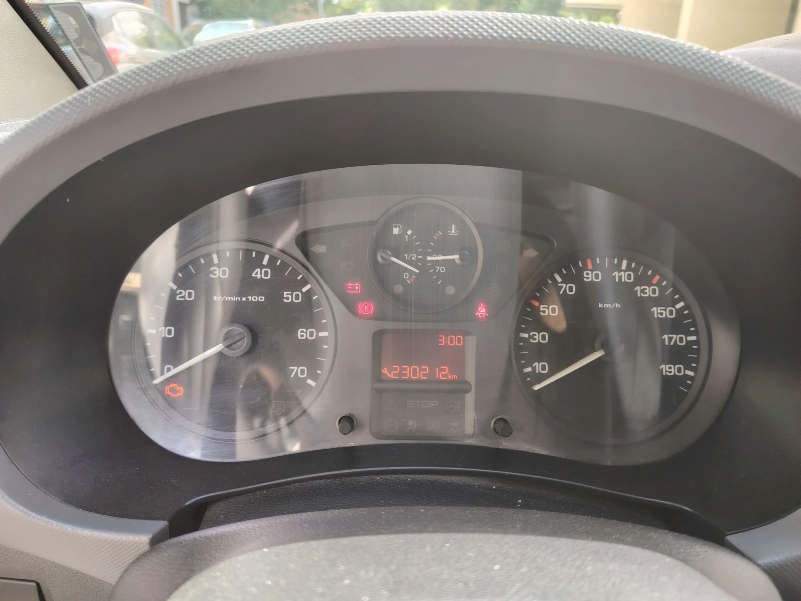 Peugeot Partner 1.6 hdi 90к.с. - изображение 7
