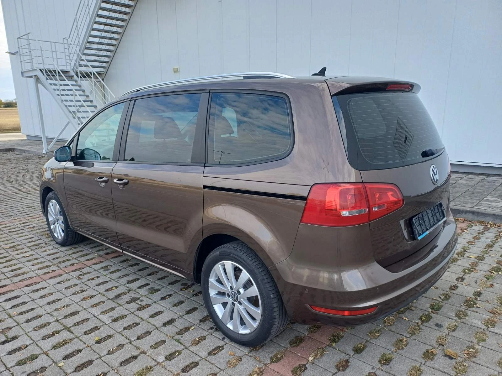 VW Sharan 2.0 TDI 140k.s. - изображение 6