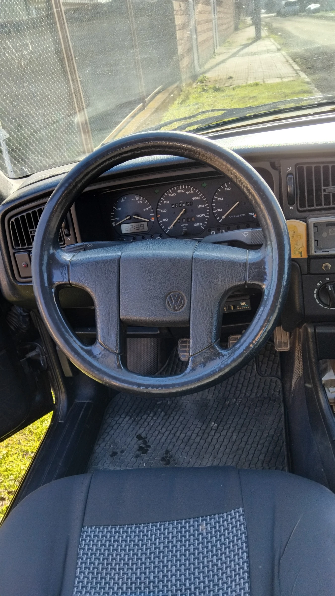 VW Passat с ГАЗОВА УРЕДБА - изображение 6