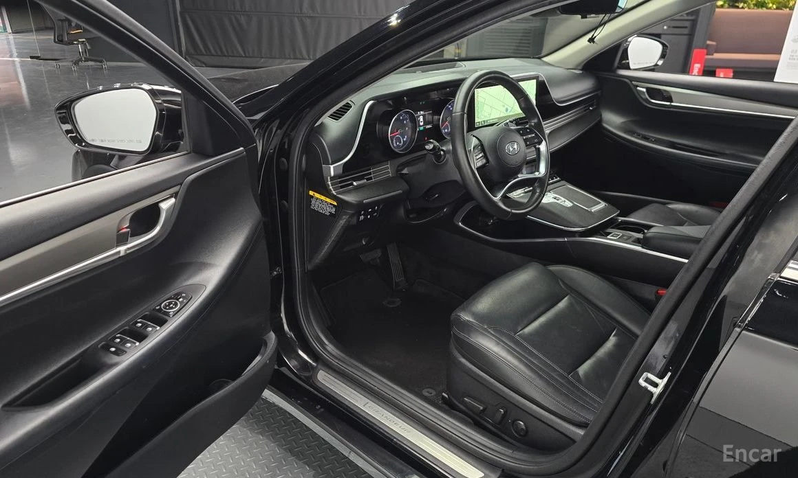 Hyundai Grandeur, снимка 11 - Автомобили и джипове - 54039814