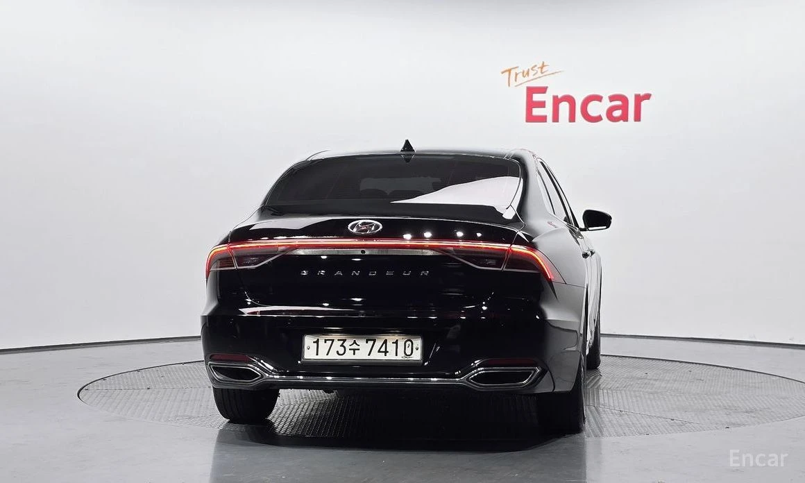 Hyundai Grandeur, снимка 4 - Автомобили и джипове - 54039814