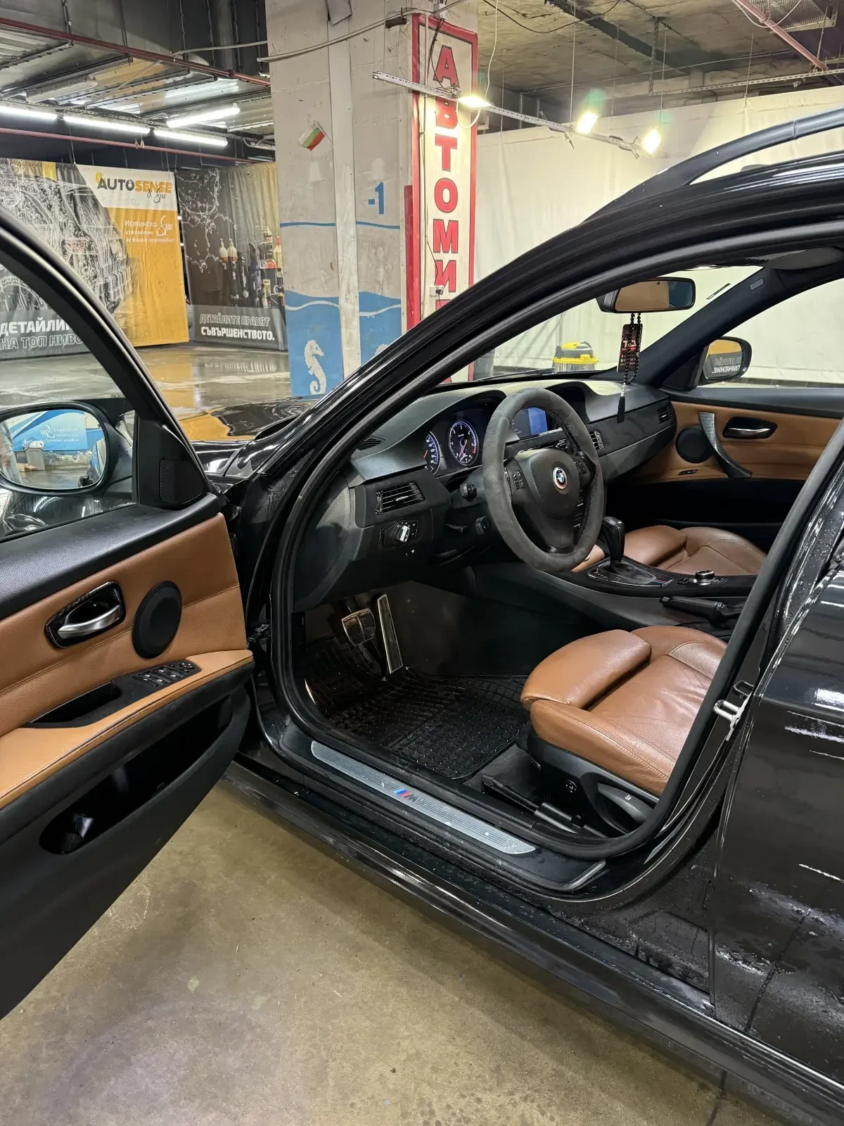 BMW 330 E91 3.0d M-PACKET FACELIFT, снимка 11 - Автомобили и джипове - 54096118