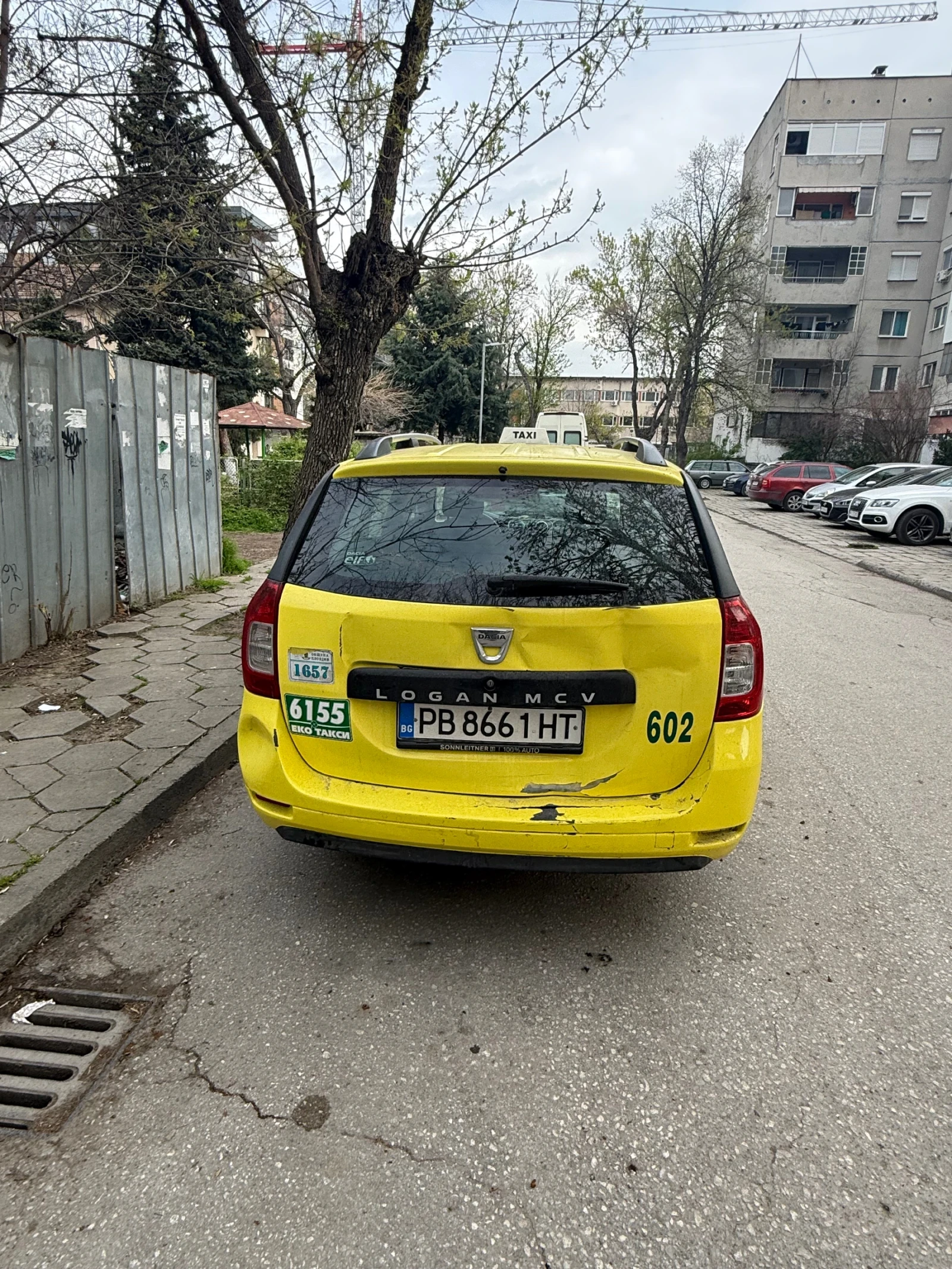 Dacia Logan 1.2MCV, снимка 3 - Автомобили и джипове - 54212683