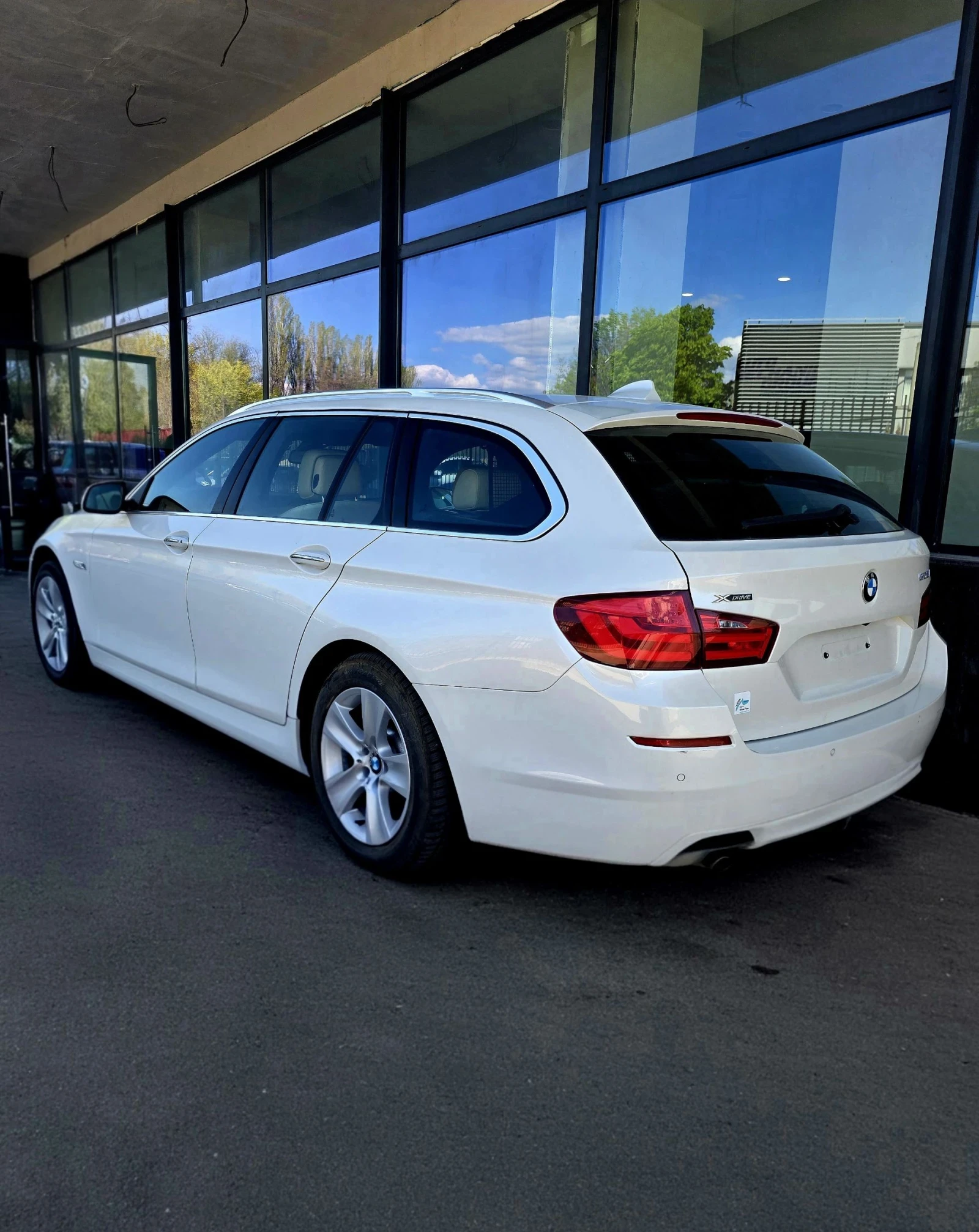 BMW 528 528 Twin Turbo 4x4 Individual, снимка 3 - Автомобили и джипове - 54546344