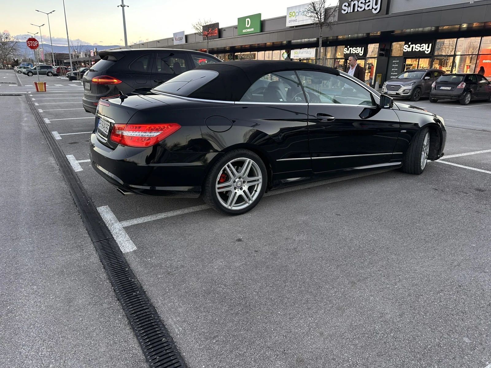 Mercedes-Benz E 350 CDI HARMAN KARDON ACC , снимка 2 - Автомобили и джипове - 54985319