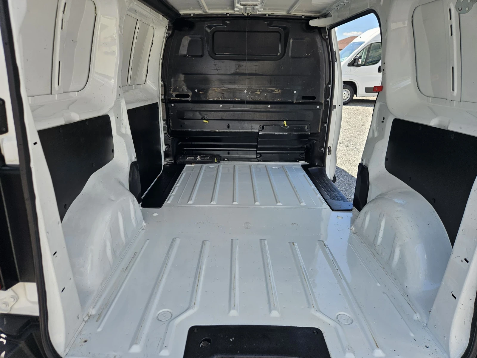 Peugeot Expert  2.0 e- HDI Eu.6B , снимка 13 - Автомобили и джипове - 55158861