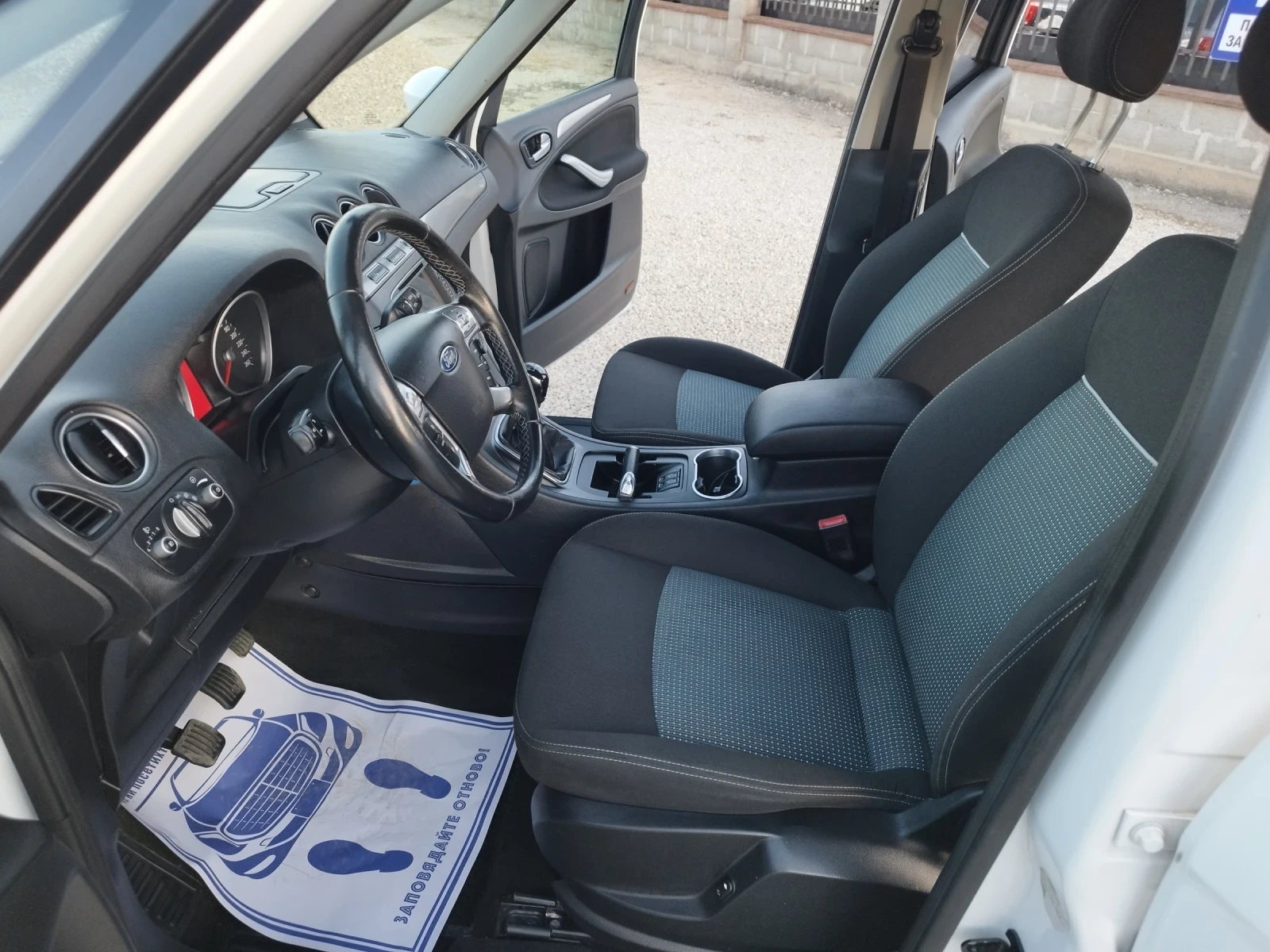 Ford Galaxy 2.0 Tdci 150kc. 7 места, снимка 12 - Автомобили и джипове - 55954810