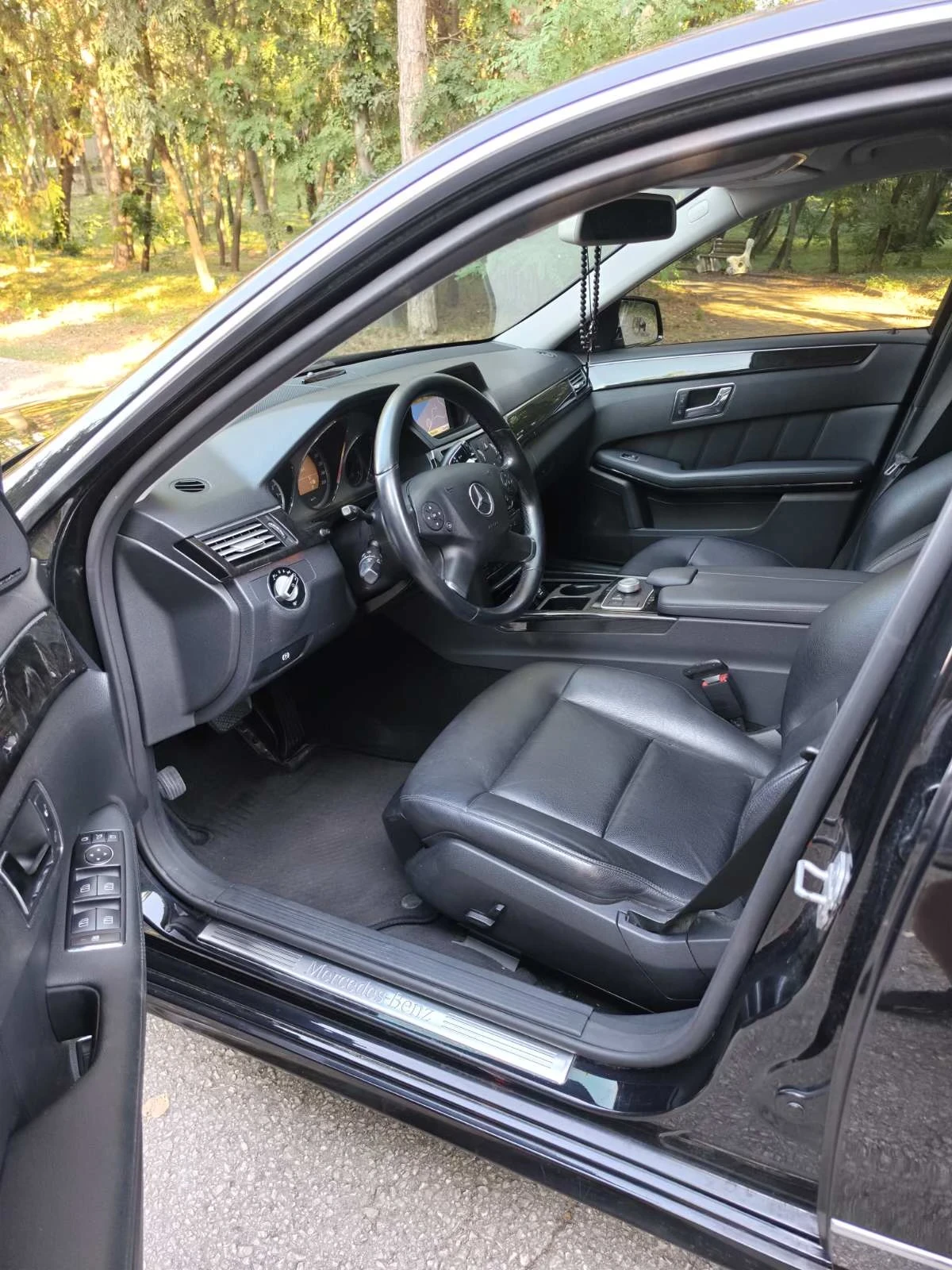 Mercedes-Benz E 350 CDI/AVANTGARDE, снимка 9 - Автомобили и джипове - 56167465
